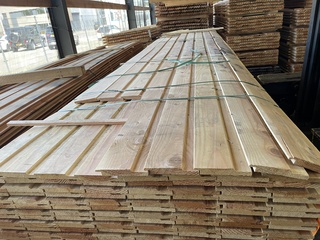 Ca. 168 Douglas halfhoutsrabat, 18x130mm, lengte 400cm